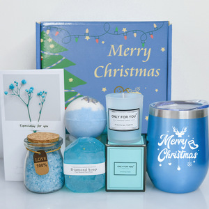Lujoso Set de Regalo de Cuidado Personal Navideño con Vaso, Vela Aromática, Bombas de Baño y Cesta de Spa para Mujeres, Mamá, Esposa, Hermana, Enfermera, Compañera de Trabajo - Product Image 2