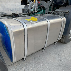 Gebruikt SINOTRUCK HOWO 6x4 diesel trekkertruck 351-450pk Euro 2 emissienorm 10 wielen 31-40T laadvermogen mijnbouwtransport - Product Image 5