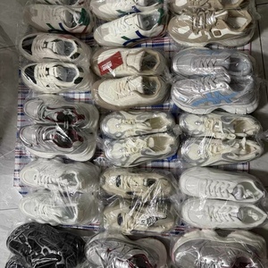 Chaussures de course pour hommes en vente chaude, antidérapantes, résistantes à l'usure, baskets en tissu maillé, semelle extérieure en PVC, fermeture à enfiler, confort toutes saisons - Product Image 4