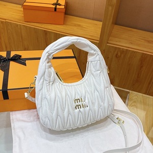 Nuova <span class=keywords><strong>Borsa</strong></span> a Spalla da Donna in <span class=keywords><strong>Pelle</strong></span> PU di Design, <span class=keywords><strong>Borsa</strong></span> a Mano Plissettata <span class=keywords><strong>Morbida</strong></span> e Portatile con Cerniera Sottobraccio - Product Image 3