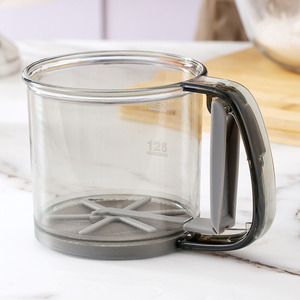 Tamiz de harina semiautomático con diseño de prensa manual Tamiz de harina transparente Herramientas para hornear antiadherentes Accesorios de <span class=keywords><strong>cocina</strong></span> - Product Image 1