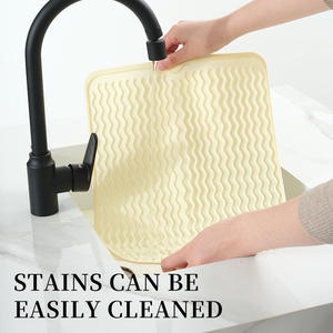 แผ่นรองซิลิโคนกันน้ำลายคลื่นสีเบจสำหรับอ่างล้างจาน ทำความสะอาดง่าย แผ่นรองสำหรับทำครัว - Product Image 1