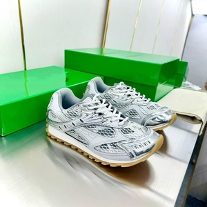 รองเท้ารุ่นใหม่ปี 2026 รองเท้าทรง Dad <span class=keywords><strong>Shoes</strong></span> พื้นหนา ระบายอากาศได้ดี แบบ unisex  ผ้าตาข่าย  ผูกเชือก  เพิ่มความสูง สีเงิน  รองเท้ากีฬาลำลอง รองเท้าคู่รัก - Product Image 4