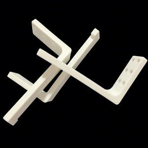 Support d'angle perforé <span class=keywords><strong>en</strong></span> céramique d'<span class=keywords><strong>alumine</strong></span> usiné sur mesure avec trous de fixation, pièces structurelles industrielles haute température pour soudage - Product Image 3