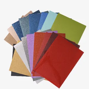 Jet d'encre coloré imprimable A4 taille échantillon gratuit taille personnalisée PVC couleur feuille rigide film plastique pour impression UV