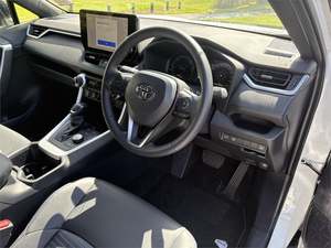 <span class=keywords><strong>Voiture</strong></span> d'<span class=keywords><strong>occasion</strong></span> en parfait état <span class=keywords><strong>Toyota</strong></span> <span class=keywords><strong>RAV4</strong></span> XSE 2.5P HV ECVT AWD SUV/5D/5S 2025 – SUV intelligent et sûr, prêt à être expédié - Product Image 2