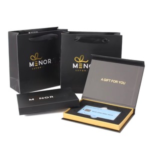 Porta Tarjetas de Regalo de Cartón Negro de Lujo Personalizado, Materiales Reciclados, Forro de Esponja con Relieve, Membresía <span class=keywords><strong>VIP</strong></span>, Cierre Magnético - Product Image 1