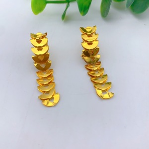 Ensemble de bijoux en alliage plaqué or 24 carats haut de gamme, design exquis, colliers de mariage <span class=keywords><strong>pour</strong></span> femmes, bijoux <span class=keywords><strong>fantaisie</strong></span> <span class=keywords><strong>pour</strong></span> dames - Product Image 2