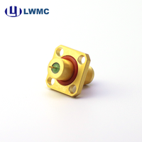 Connecteur femelle LWMC SMA à 4 trous, montage sur bride, réceptacle, distance entre centres maximale de 1,30 m, pas de broches de 0,5 mm, étanchéité hermétique jusqu'à 18 GHz