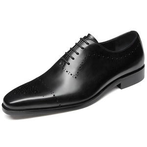 Chaussures Oxford en cuir véritable légères et respirantes pour hommes, tendance et très vendues, pour l'automne, chaussures de ville formelles pour hommes - Product Image 1