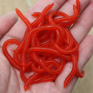 Appât mou à l'odeur forte de poisson, ver rouge et ver de terre, 8 cm/0,4 g - Product Image 2