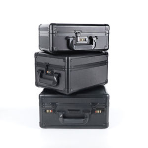 Kotak penyimpan <span class=keywords><strong>2</strong></span> baris serat karbon aluminium kustom kelas P SA lempengan kartu - Product Image 5