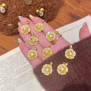 Tianmao Romantique <span class=keywords><strong>Rose</strong></span> Collier Pendentif Ensemble Frais Doux Vent <span class=keywords><strong>Audrey</strong></span> <span class=keywords><strong>Rose</strong></span> Plaqué Or Laiton Chaînes Zircon Conception À La Mode - Product Image 3