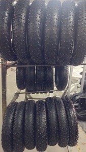 Chaussettes à neige 20x4.0, clous de pneus d'hiver, vis antidérapantes, pneus à neige - Product Image 2