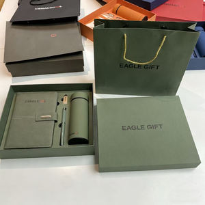 Set de Regalo Ejecutivo de Lujo A5 con Agenda, Botella, Bolígrafo, Taza Térmica y USB Personalizable de Acero Inoxidable - Product Image 4