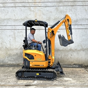 Mini-pelleuse sur chenilles XE15U, poids opérationnel 1,8 tonne, 9,8 kW, capacité de la benne 0,04 m³, avec pièces de rechange à vendre - Product Image 6