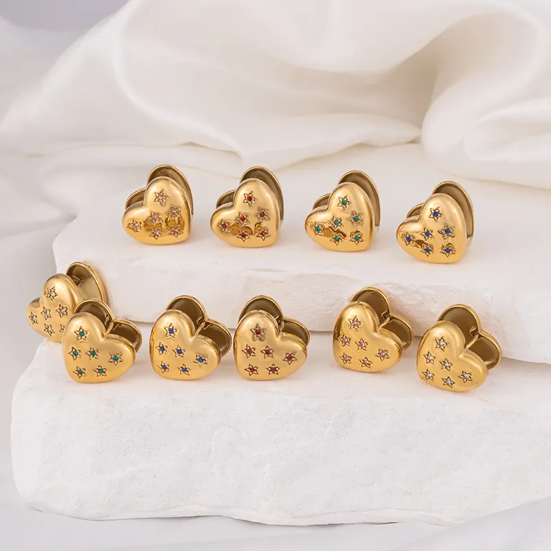 Brincos de coração banhados a ouro 18K, joia com estrela esculpida em zircônia, brincos em forma de coração e clipe perfurado para mulheres