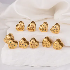 Pendientes de tuerca de corazón chapados en oro de 18K, joyería con incrustaciones de circón tallada en estrella, pendientes de Clip perforados en forma de corazón para mujer