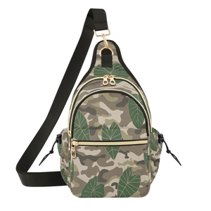 Sac bandoulière unisexe en polyester à imprimé Kalo hawaïen personnalisé, sac messager décontracté à une épaule pour homme et femme - Product Image 1