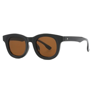Gafas de Sol Redondas Mint Manbo Wind Senior Sense, con Logotipo Personalizado <span class=keywords><strong>Vogue</strong></span>, Protección UV, Color Caramelo, Estilo <span class=keywords><strong>Y2K</strong></span> - Product Image 4