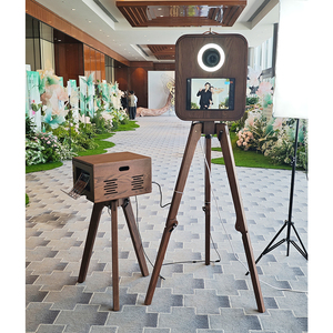Máy chụp ảnh tự động bằng gỗ sồi đỏ cổ điển, kiểu retro, dành cho đám cưới và sự kiện, tương thích với máy ảnh - Product Image 1