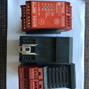 Relais de sécurité Schneider XPSAV11113P 24V DC Sortie Forme C pour applications de sécurité industrielle - Product Image 3