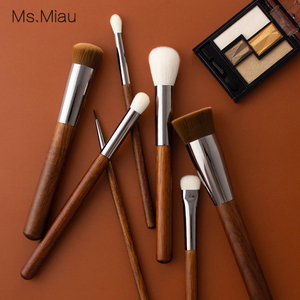 Ensemble de pinceaux de maquillage professionnels pour cheveux mixtes, respectueux de la peau, 7 pièces, visage, eye-liner, sourcils, anticernes, brillant à lèvres, pinceau plat, toucher doux - Product Image 3