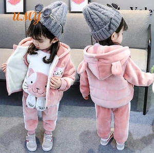 Vêtements <span class=keywords><strong>de</strong></span> Haute Qualité pour Filles, Ensemble 3 Pièces d'Hiver <span class=keywords><strong>de</strong></span> Qualité Supérieure, Vêtements pour <span class=keywords><strong>Nouveau</strong></span>-nés en Gros, Fournisseurs <span class=keywords><strong>de</strong></span> Vêtements pour Enfants - Product Image 1