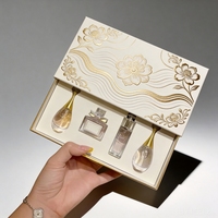 Boîte cadeau à tiroir coulissant personnalisée pour parfums de luxe, présentoir de marque pour la vente au détail avec ruban et insert en mousse