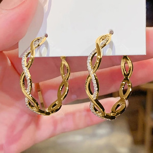 Orecchini a Cerchio con Linea Ondulata per Donne, Accessori per Orecchie Semplici e alla Moda per Uso Quotidiano - Product Image 2