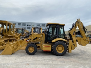 รถตักล้อยาง CAT 420F รุ่นใหม่ อุปกรณ์อเนกประสงค์ที่แข็งแกร่งสำหรับงานก่อสร้าง งานเทศบาล และงานวิศวกรรมถนน - Product Image 2