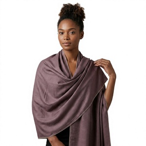 Bufanda/Chal de Mujer al por Mayor, Personalizada, Sólida, con Ribete de Encaje en 3 Lados, de Longitud Media, Ligera y Transpirable, 20 Colores, Venta al por Mayor - Product Image 2