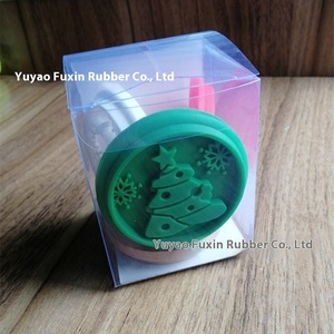 Giáng sinh mô hình Silicone <span class=keywords><strong>Cookie</strong></span> tem với tay cầm bằng gỗ dập nổi Vòng <span class=keywords><strong>Cookie</strong></span> cắt cho bánh trang trí - Product Image 4