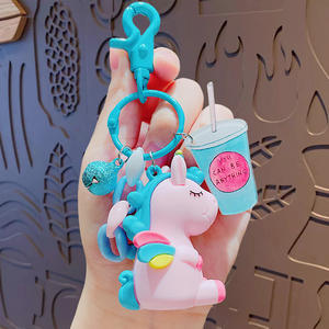 Porte-clés créatif en plastique motif dessin animé, figurine mignonne pour couple, ornements de sac, petit cadeau pour voiture, vente en gros - Product Image 3