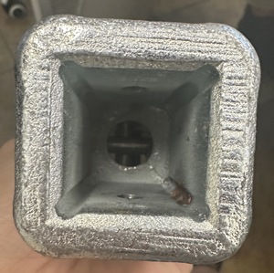 Collier de serrage carré en fonte galvanisée pour tube carré, raccord de tuyauterie, collier de serrage à clé, raccord structurel, pour clôture et garde-corps, fabricant OEM - Product Image 3