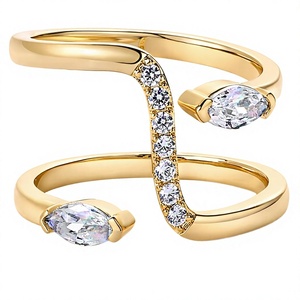Bague ouverte empilable PAVOI en or jaune 14 carats plaqué or avec zircon cubique serti griffe pour femme |   Cadeau de mariage CZ Eternity - Product Image 2