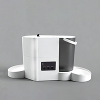 Distributeur de nourriture intelligent pour animaux de compagnie avec fontaine à eau intégrée, contrôle par application Wi-Fi 2.4G, alimentation programmée et par quantité, compatible avec plusieurs aliments secs pour animaux.