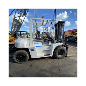 Montacargas Diésel Usado TCM FD70 FD100 de 7/10 Toneladas, Fabricado en Japón, 4x4, Neumáticos Sólidos para Terreno Accidentado - Product Image 1