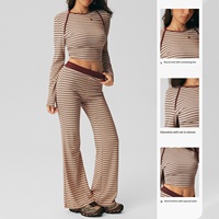 Ensemble décontracté à col rond et manches longues, rayé, ample, amincissant, respirant, avec pantalon large de sport, ensemble de fitness