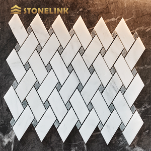 Mosaico in Marmo Bianco di Thassos con Design Unico e Mosaico di Conchiglie - Product Image 5