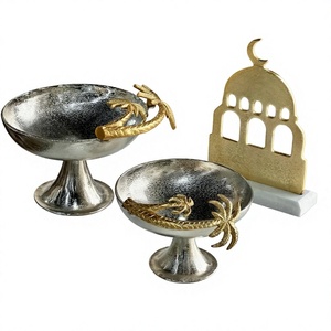 Ensemble de bols en métal faits à la main Kayna Export, finition argent et or, style oriental, plat de service décoratif, vaisselle de fête - Product Image 1