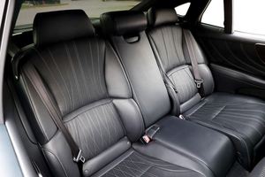 Lexus <span class=keywords><strong>LS</strong></span> 500 Berlina Usata 2024 - Product Image 5