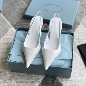 Sandales à talons élégantes et sexy en cuir verni de luxe pour femmes, à bout pointu, chaussures habillées à la mode pour dames - Product Image 1