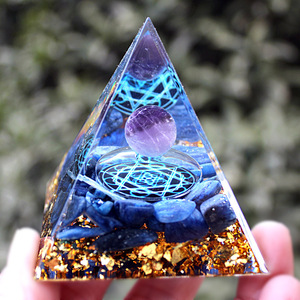 <b>Crystal</b> <b>Chip</b> Pyramid Resin Epoxy Handicraft Desktop Ornament Blue <b>Crystal</b> 5cm 6cm Home Decoration European Style - Product Image 1
