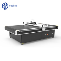 Máquina Cortadora Automática YuChon para Láminas de Espuma EPE, Lienzos Acrílicos y Rollos de Vinilo