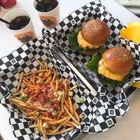 Emballage alimentaire personnalisé avec logo imprimé, résistant à l'huile, pour hamburgers, papier à sandwich biodégradable blanc résistant à la graisse
