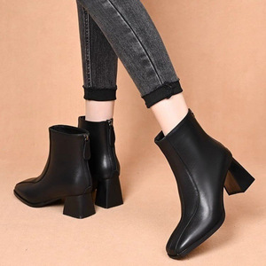 Stivali corti con tacco grosso retrò francese di nuovo stile 2025 da donna con tacco alto autunno inverno alla caviglia con cerniera posteriore a punta quadrata - Product Image 1