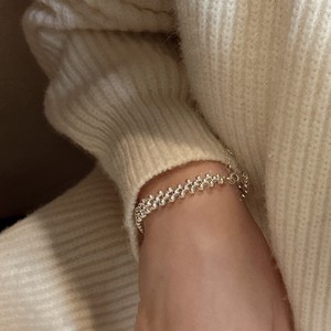 สร้อยข้อมือเงินแท้ S925 สไตล์เกาหลี ประดับลูกปัดถักสามชั้น ดีไซน์เกาหลีสุดฮิต สไตล์ INS ขายส่ง - Product Image 4