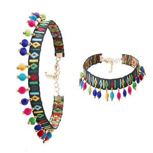 Colliers personnalisés YunYue style simple en résine solide <span class=keywords><strong>et</strong></span> velours côtelé avec perles pour petits chiens (<span class=keywords><strong>Pomeranian</strong></span>) <span class=keywords><strong>et</strong></span> chats (Teddy) - <span class=keywords><strong>Blanc</strong></span>/<span class=keywords><strong>Noir</strong></span> - Product Image 4