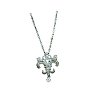 Collar con Colgante de Flor de Lis de Latón en Oferta, con Circonita Cúbica para Mujer, para Uso Diario y de Fiesta, de Fábrica Four Seasons - Product Image 4